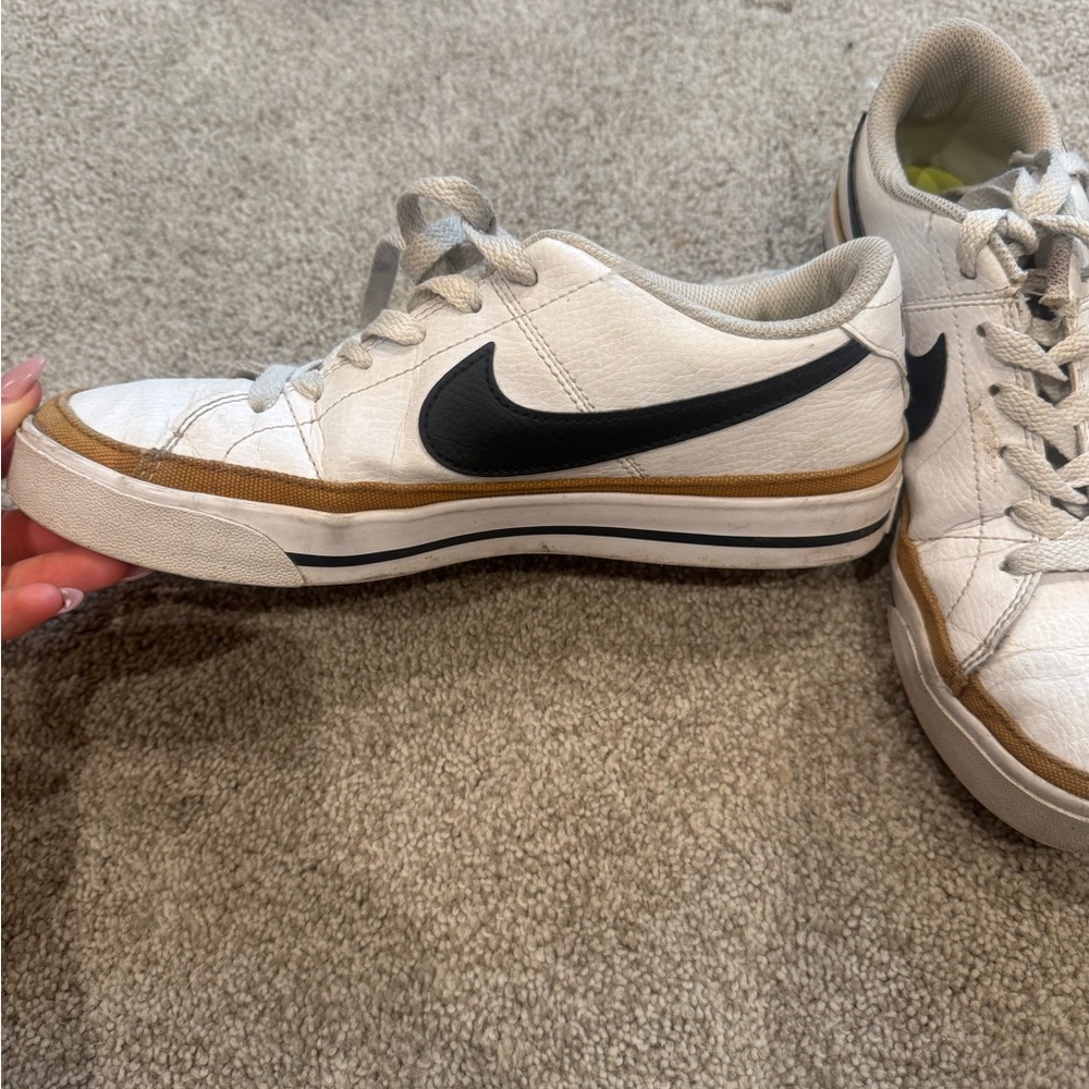 Nike Court Legacy Sneakers